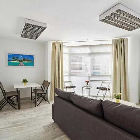 Luminoso Cuarteles By Greensol Homes * 马拉加